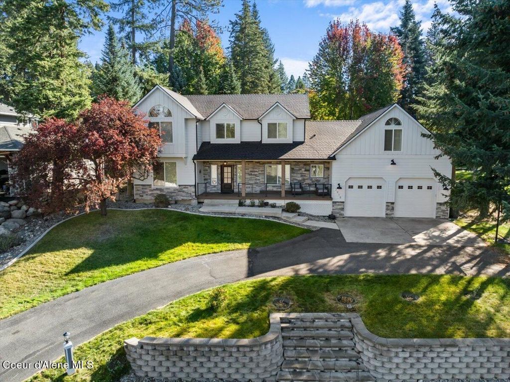 Photo of 2918 POINT HAYDEN Dr, Hayden Lake, ID 83835 (MLS # 25-7429)