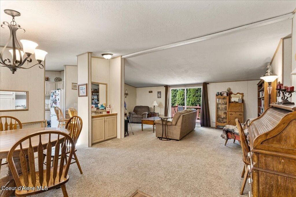 Photo of 2206 Oxford Cir, Coeur dAlene, ID 83815 (MLS # 26-4301)