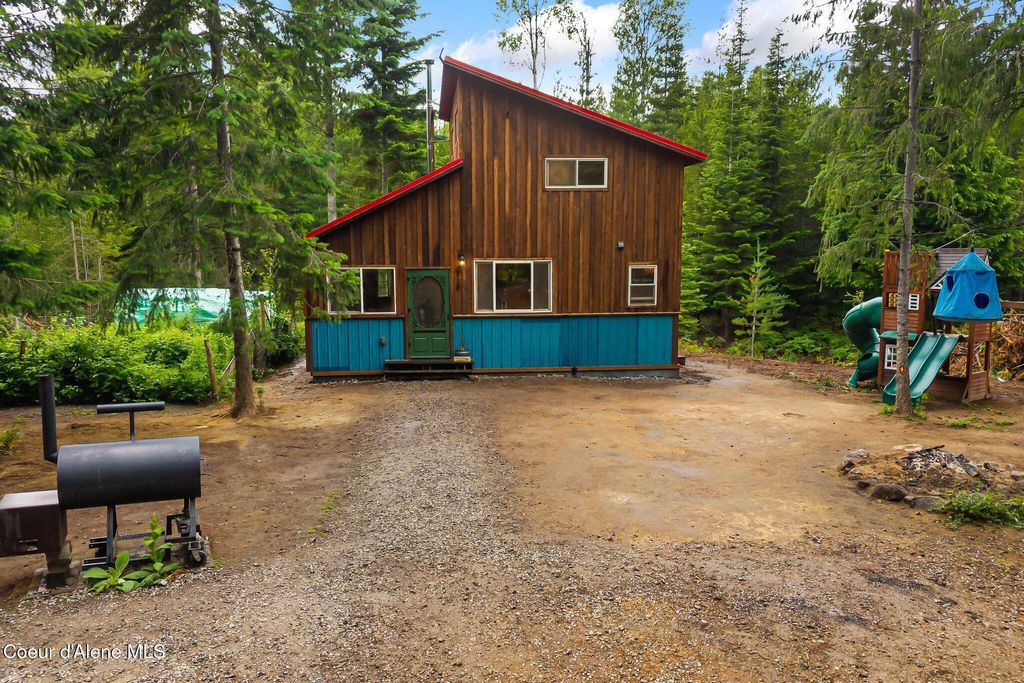 Photo of 840 Artisan WAY, Sandpoint, ID 83864 (MLS # 26-6959)