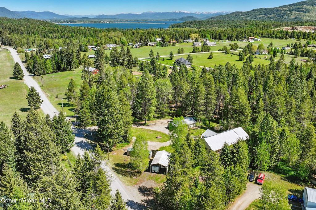 Photo of 1601 Spades Rd, Sagle, ID 83860 (MLS # 26-3772)