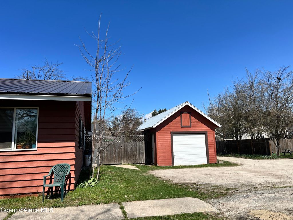 Photo of 406-412 N Jefferson, Sandpoint, ID 83864 (MLS # 25-4080)