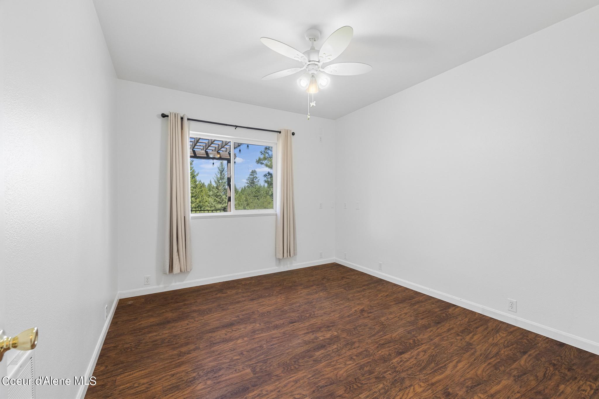 Athol, Idaho 83801, United States, 4 Bedrooms Bedrooms, ,3 BathroomsBathrooms,Residential,Pending,46824