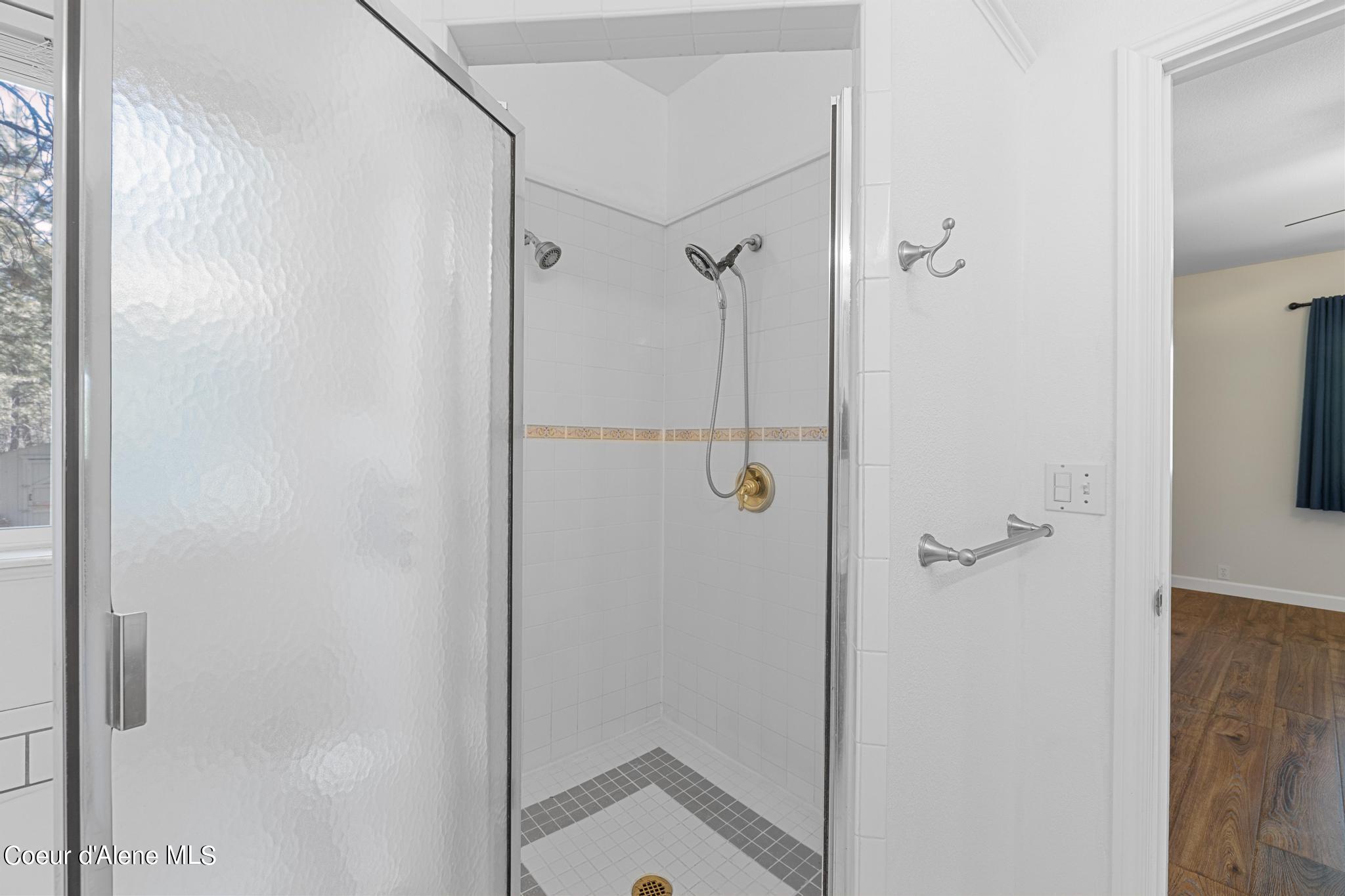 Athol, Idaho 83801, United States, 4 Bedrooms Bedrooms, ,3 BathroomsBathrooms,Residential,Pending,46824