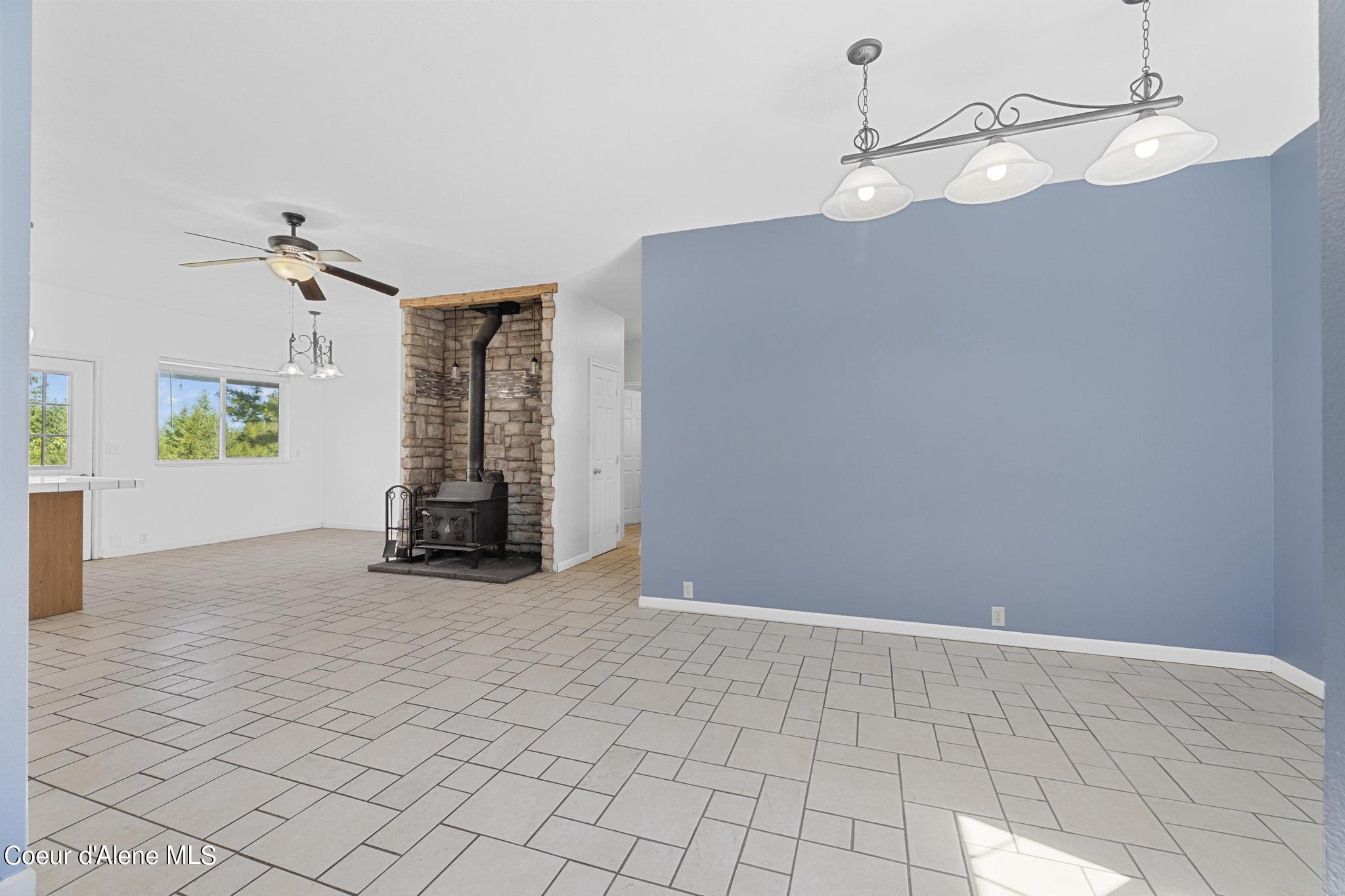 Athol, Idaho 83801, United States, 4 Bedrooms Bedrooms, ,3 BathroomsBathrooms,Residential,Pending,46824