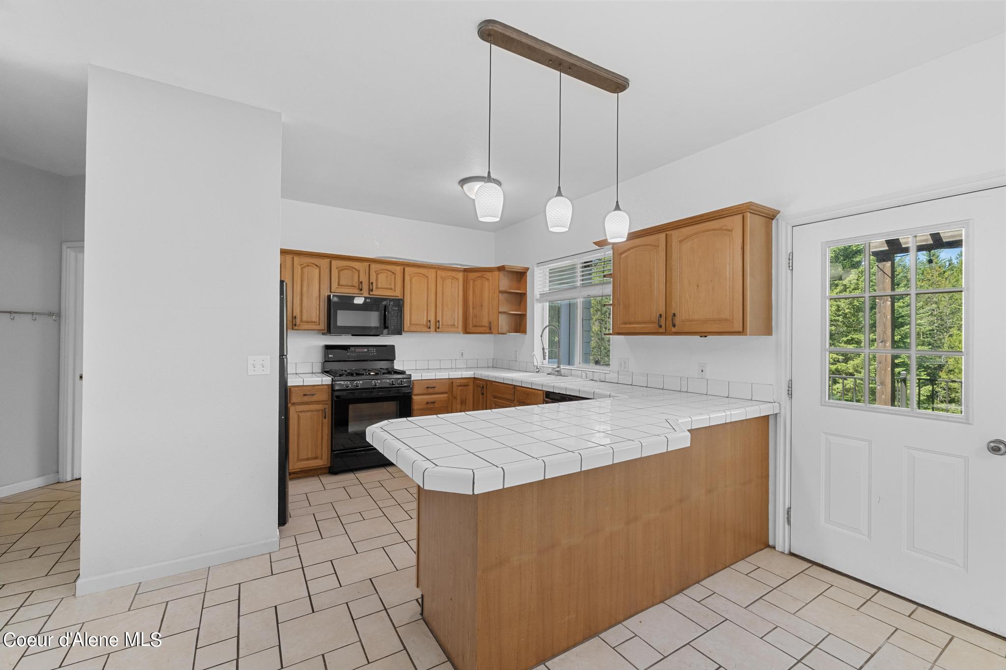 Athol, Idaho 83801, United States, 4 Bedrooms Bedrooms, ,3 BathroomsBathrooms,Residential,Pending,46824