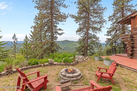 Homes For Sale - 912 Otts Rd<br/> Sagle, ID 83860