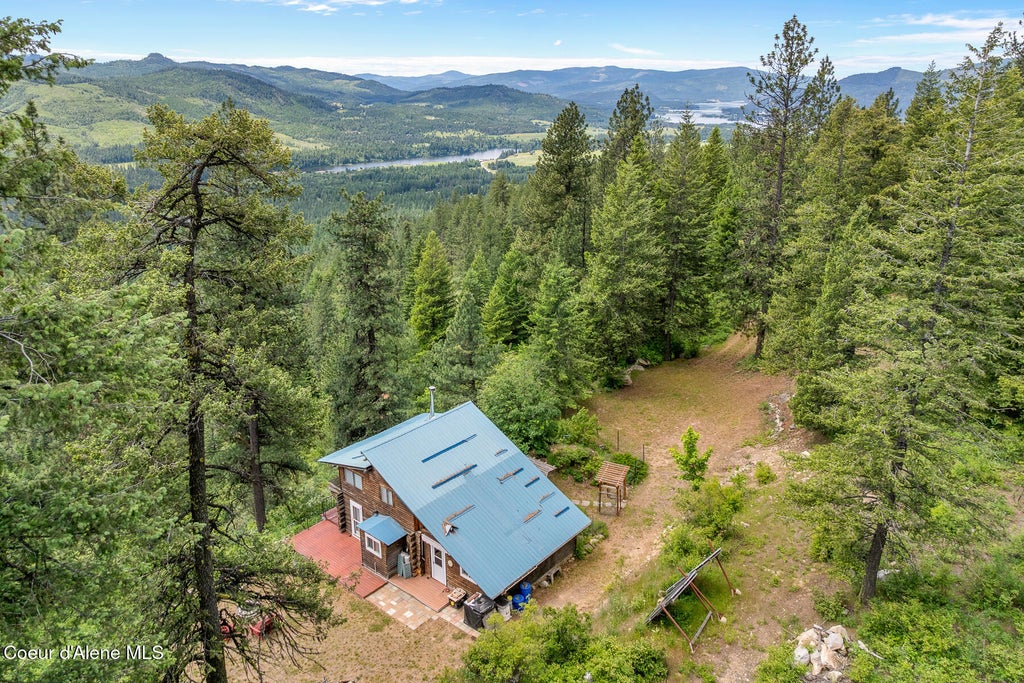 Photo of 912 Otts RD, Sagle, ID 83860 (MLS # 26-5942)