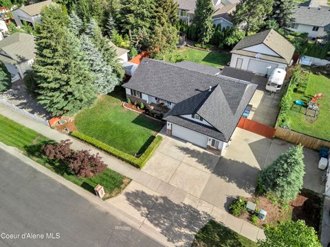 Photo of 2082 Greenleaf LN, Coeur dAlene, ID 83815 (MLS # 26-5878)