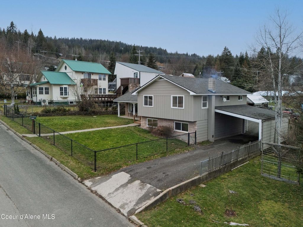 Photo of 333 14th, St. Maries, ID 83861 (MLS # 26-566)