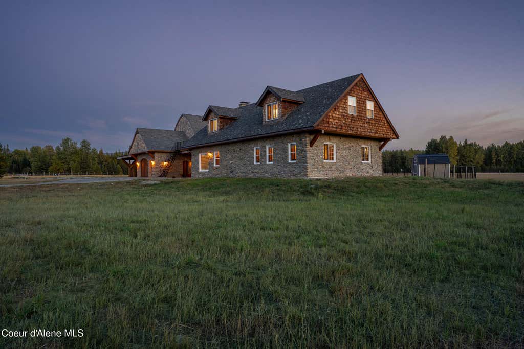 Photo of 76 Caseys Ln, Sandpoint, ID 83864 (MLS # 26-6817)