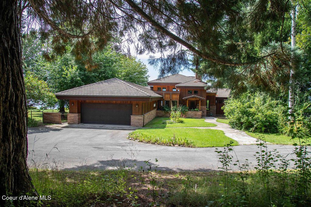 Photo of 440 Pringle Ave, Hope, ID 83836 (MLS # 25-8343)