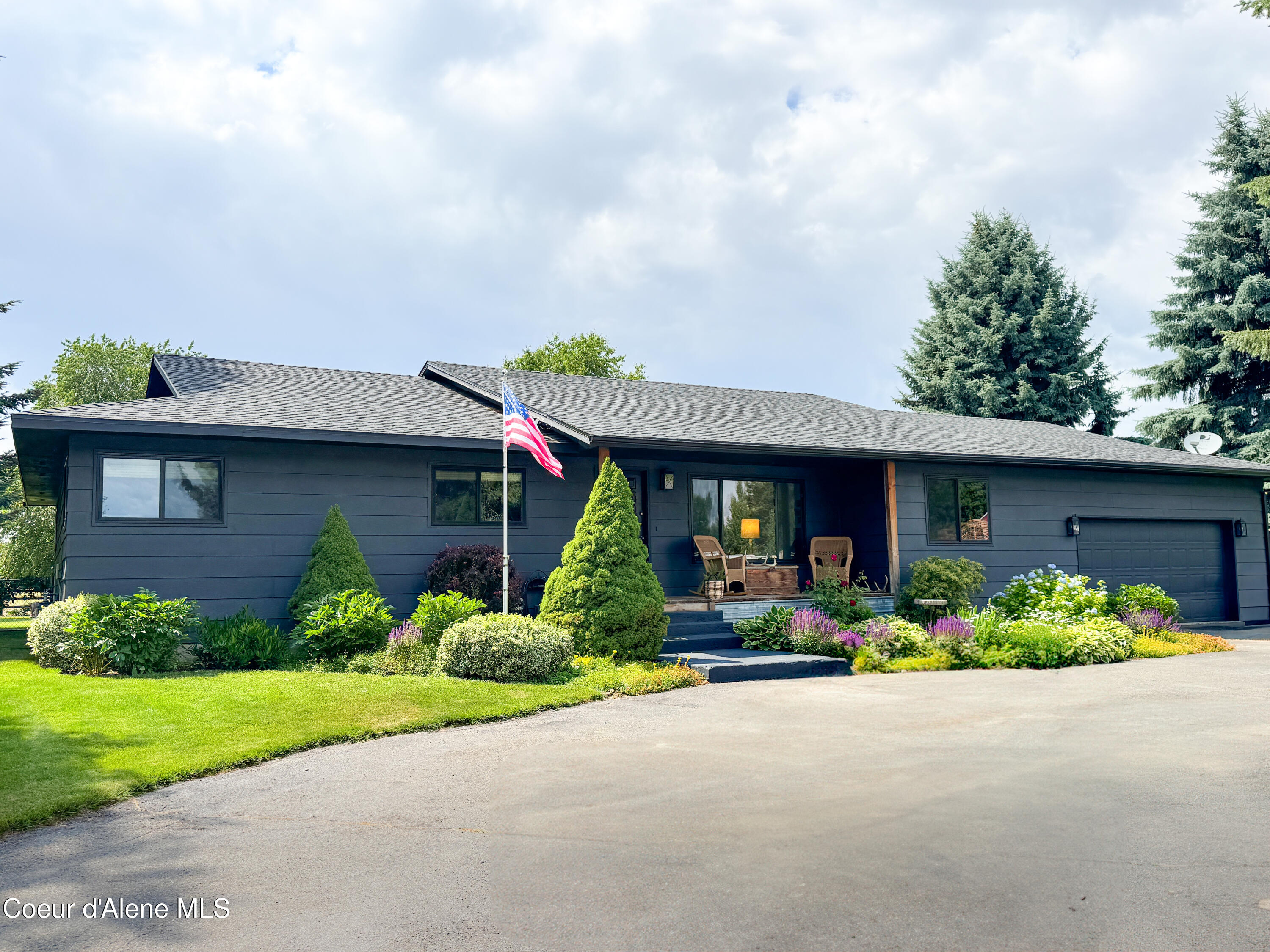 Hayden, Idaho 83835, United States, 4 Bedrooms Bedrooms, ,3 BathroomsBathrooms,Residential,Active,158034