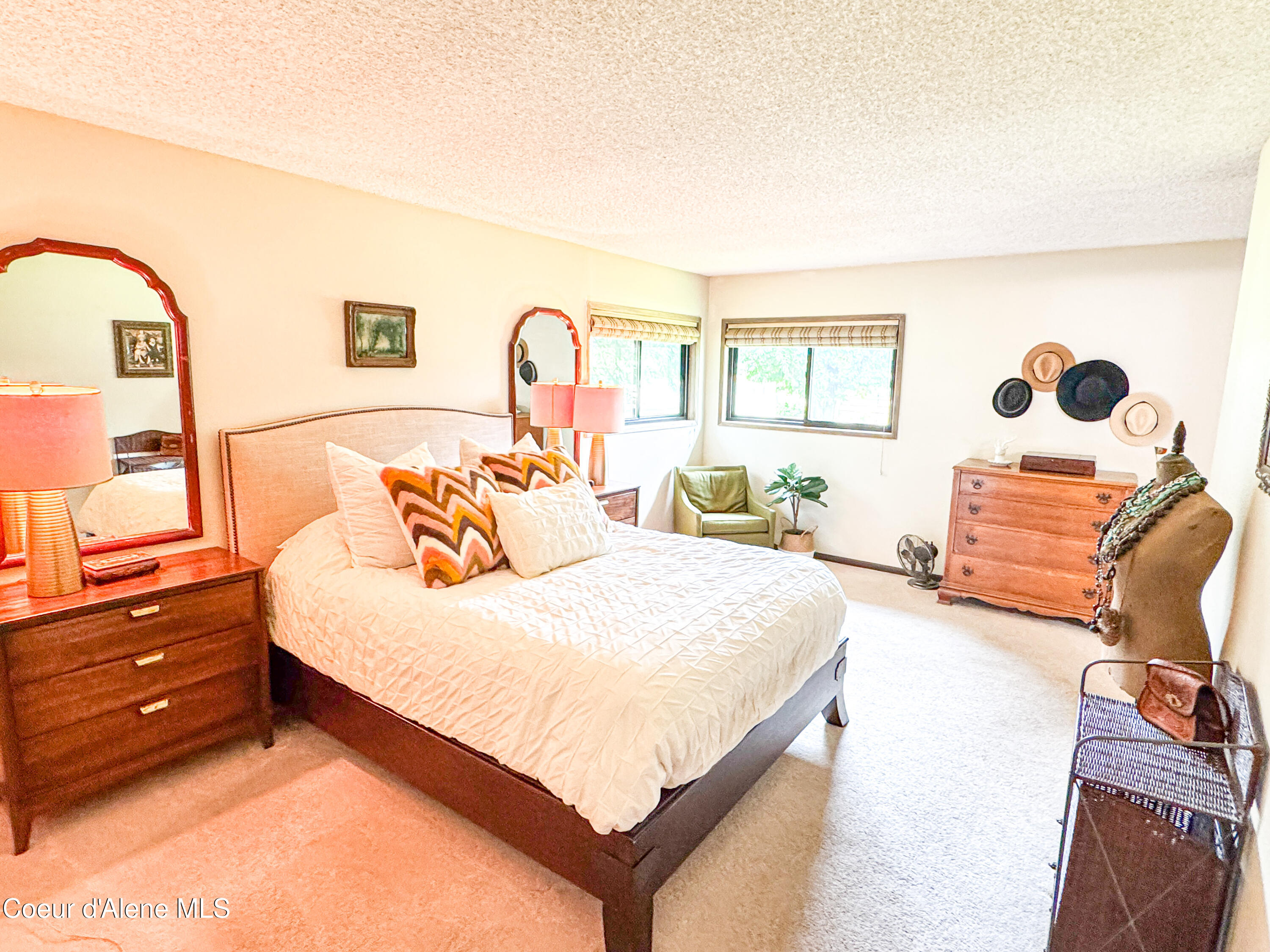 Hayden, Idaho 83835, United States, 4 Bedrooms Bedrooms, ,3 BathroomsBathrooms,Residential,Active,158034