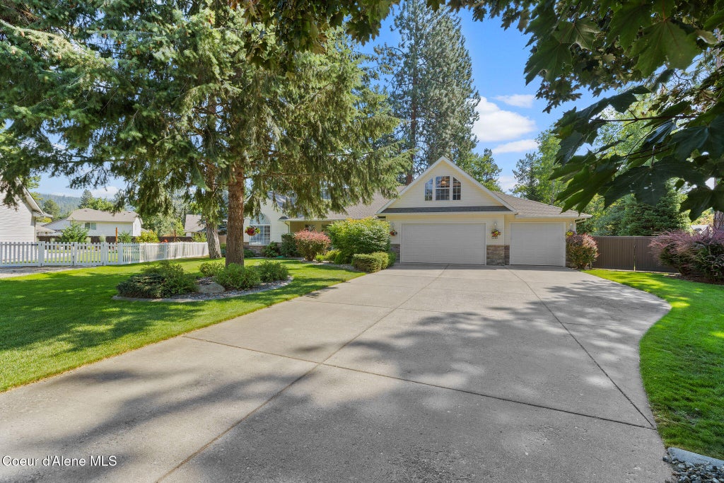 Photo of 3700 Jimmy ST, Coeur dAlene, ID 83815 (MLS # 26-8845)