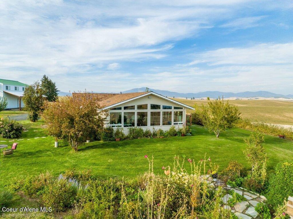 Photo of 22810 Rockford-Idaho RD, Rockford, WA 99030 (MLS # 26-4664)
