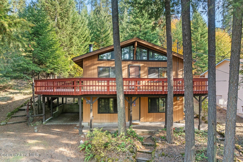 Photo of 942 Kidd Island Island, Coeur dAlene, ID 83814 (MLS # 26-10486)