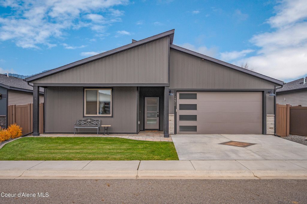 Photo of 13958 Rainier Loop, Rathdrum, ID 83858 (MLS # 26-1055)