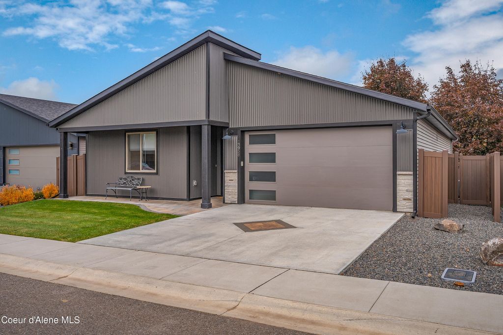 Photo of 13958 Rainier Loop, Rathdrum, ID 83858 (MLS # 26-1055)