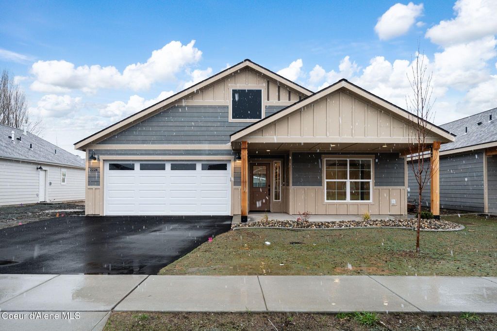 Photo of 2224 Maverick Ct, Sandpoint, ID 83864 (MLS # 26-179)