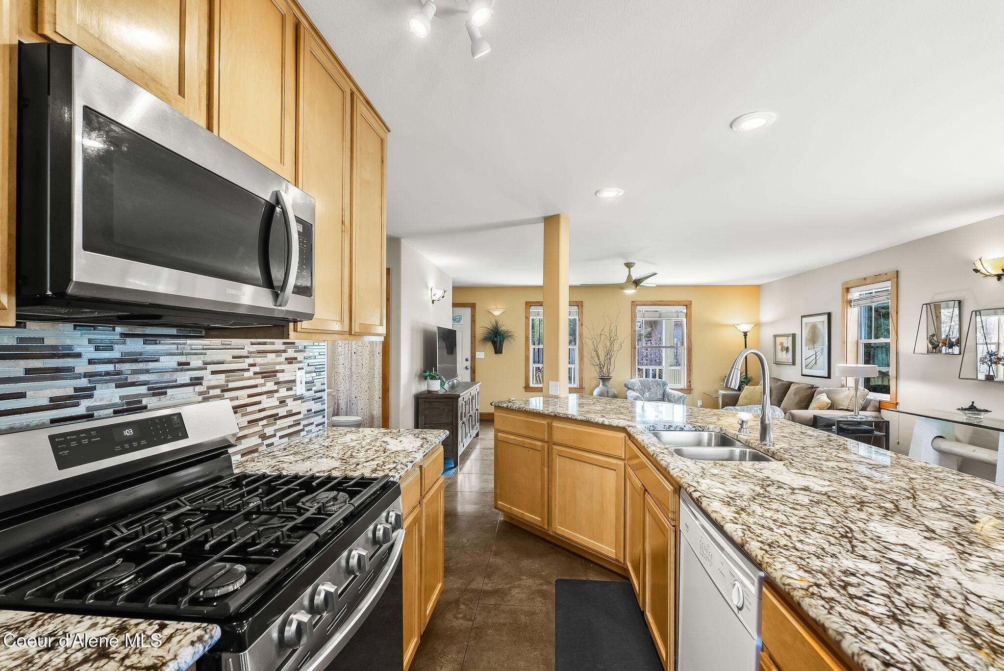1306 Vineyard Dr, Sandpoint, Idaho image 14