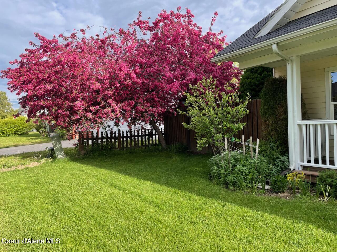1306 Vineyard Dr, Sandpoint, Idaho image 2