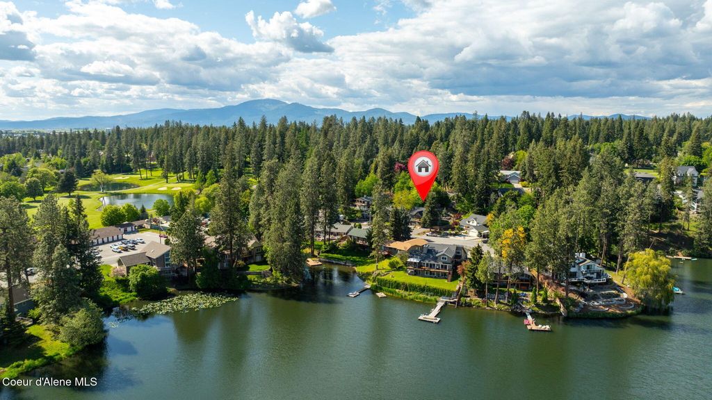 Photo of 1997 AVONDALE Ln, Hayden, ID 83835 (MLS # 25-5407)