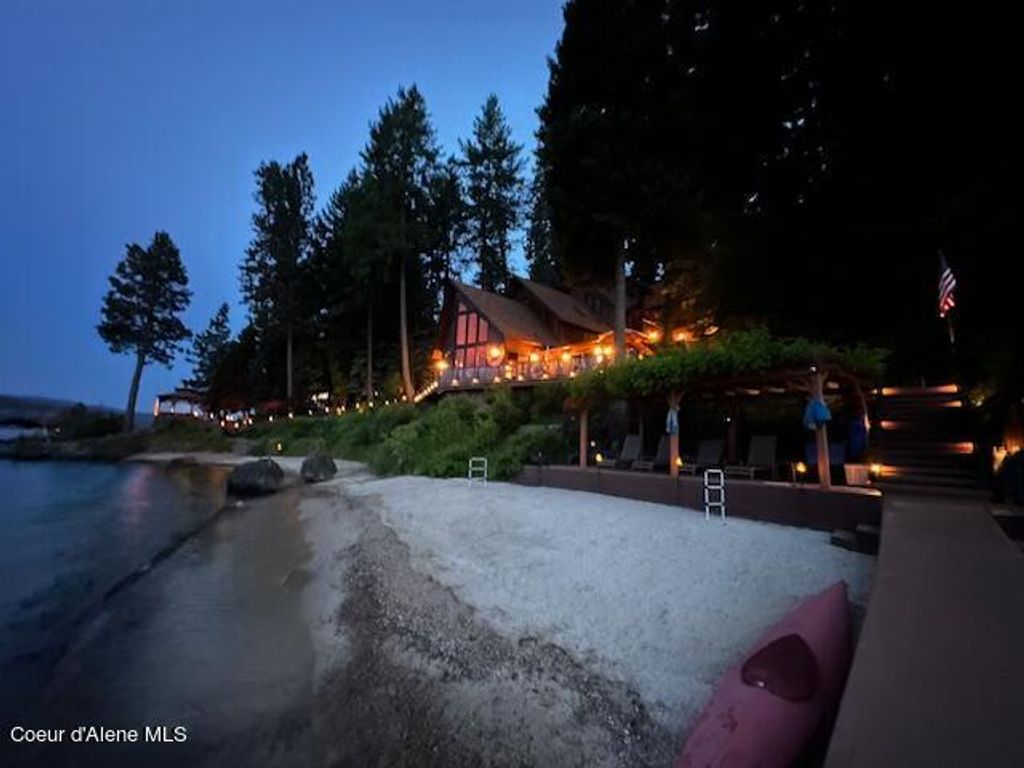 Photo of 190 EAGLE CREST Dr, Coeur dAlene, ID 83814 (MLS # 25-2489)