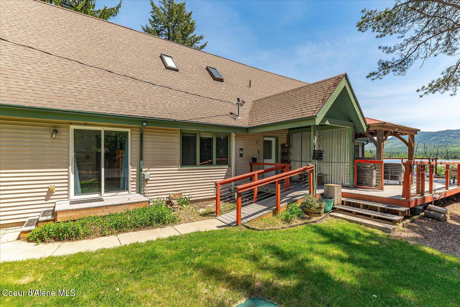 415 Laclede Shores Dr, Laclede, Alaska image 3