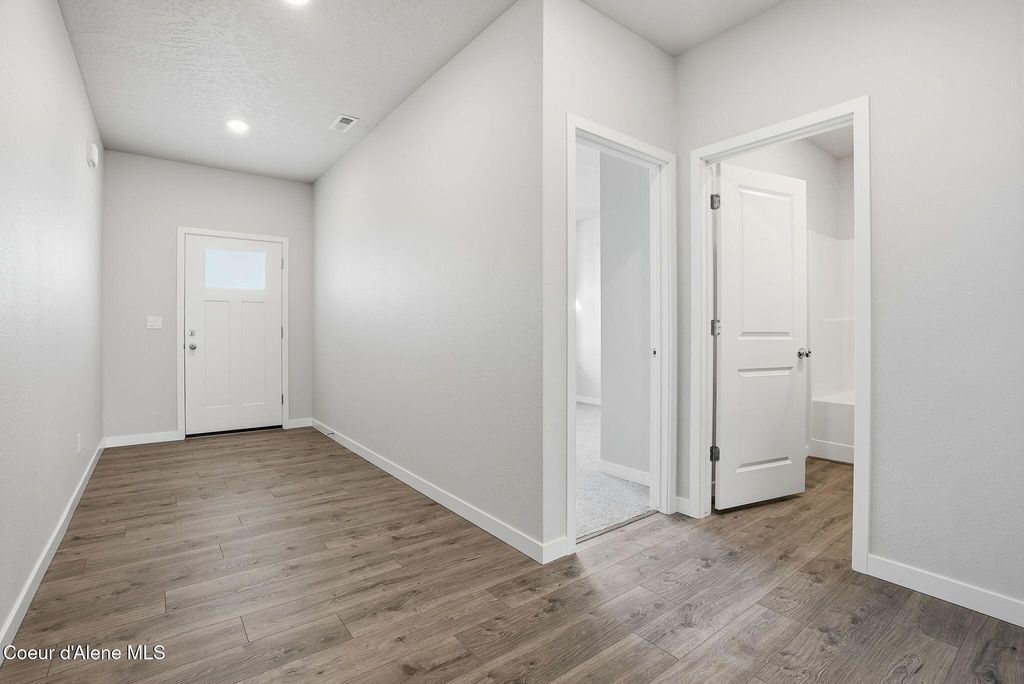 Photo of 4875 Homeward Bound Blvd, Coeur dAlene, ID 83815 (MLS # 26-4232)
