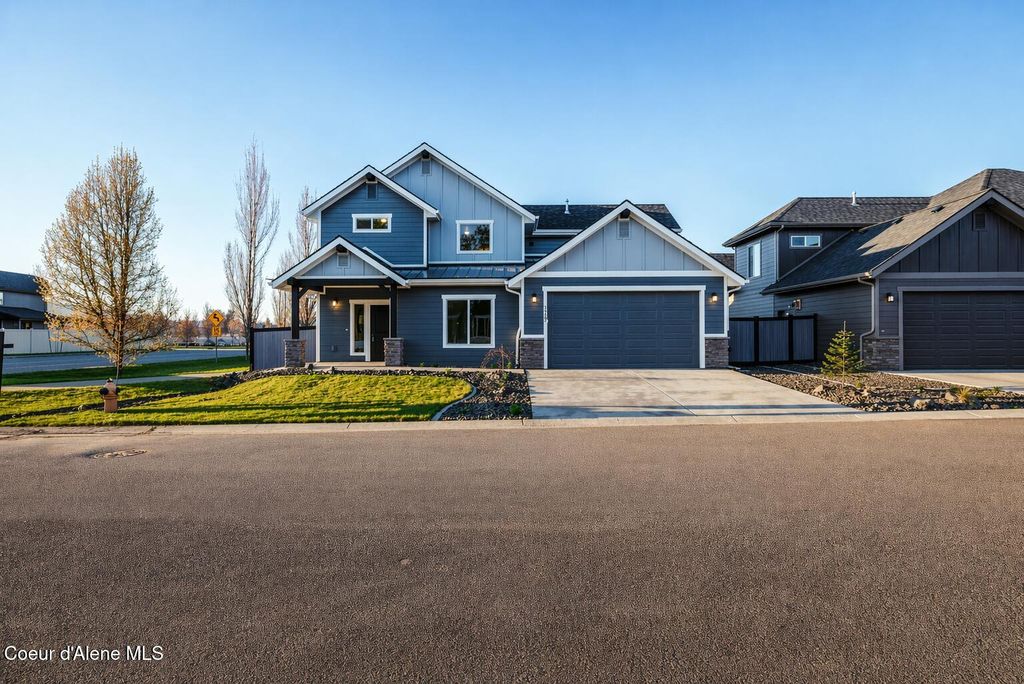 Photo of 8429 SNOWFLAKE Ln, Hayden, ID 83835 (MLS # 26-1430)