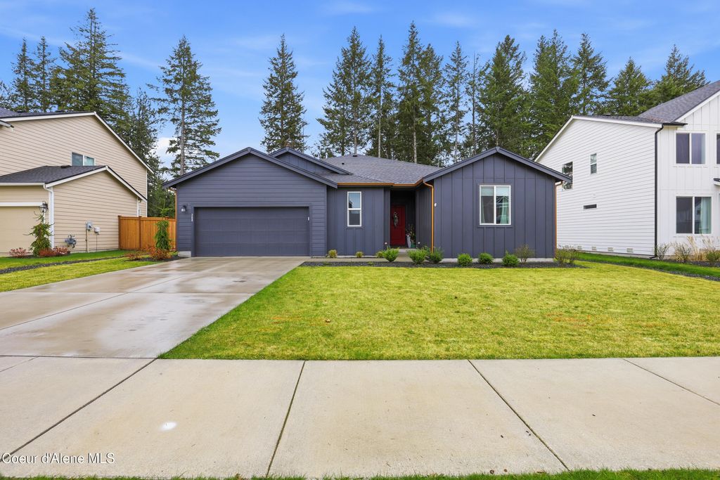 Photo of 248 Sandmyrtle Ave, Hayden, ID 83835 (MLS # 26-3460)