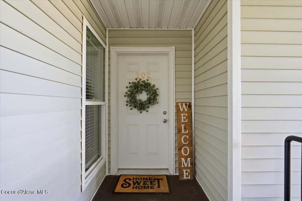 Photo of 304 Greensferry Rd #UNIT 202, Post Falls, ID 83854 (MLS # 26-6846)