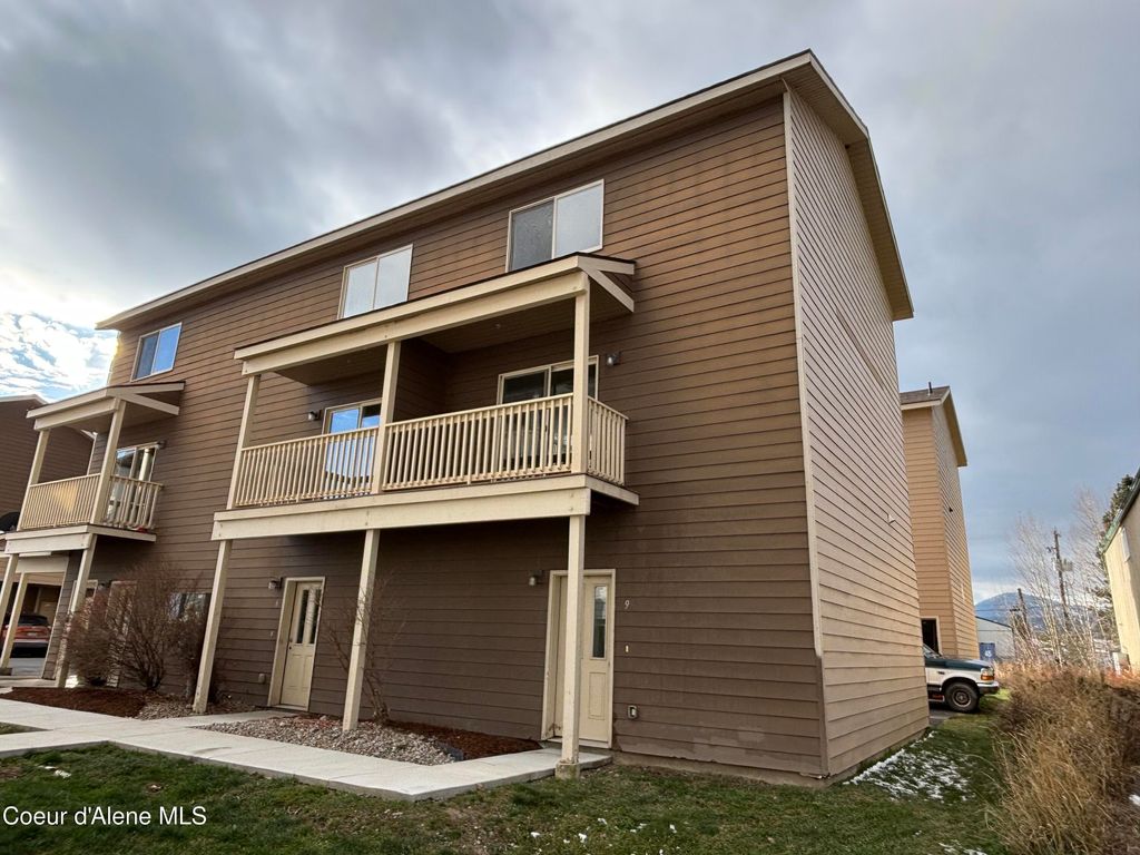 Photo of 1807 Culvers Dr #9, Sandpoint, ID 83864 (MLS # 25-11313)
