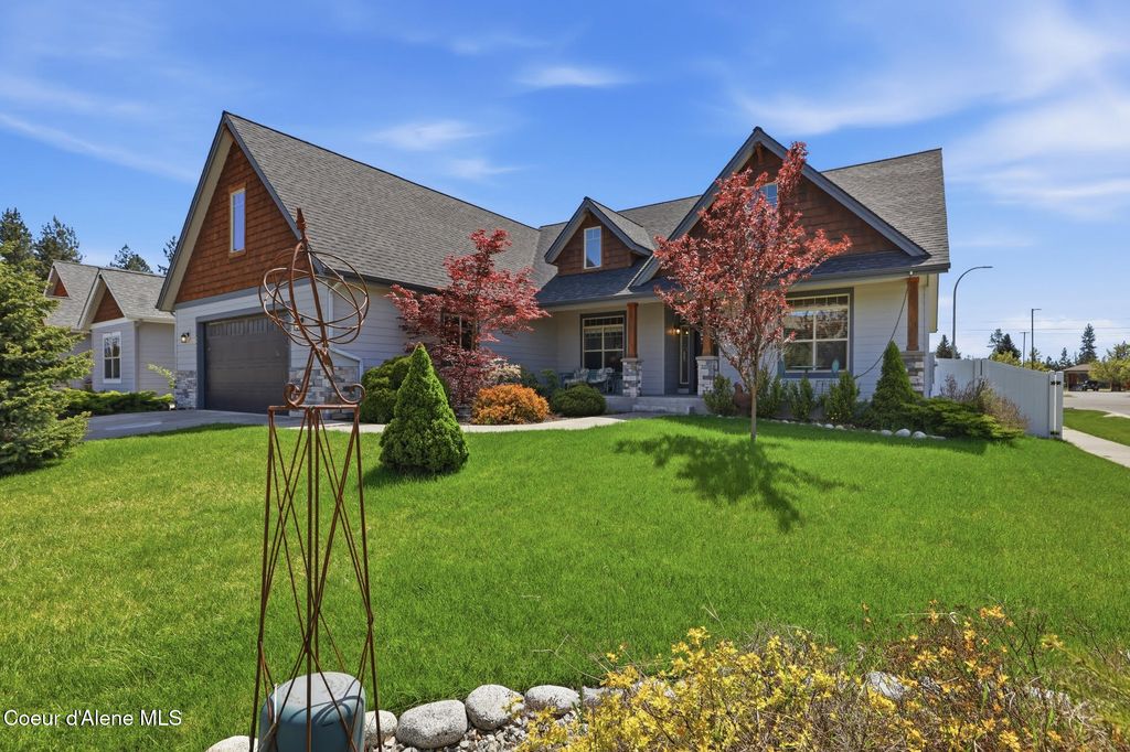 Photo of 1448 HAYES WAY, Coeur dAlene, ID 83815 (MLS # 26-4778)