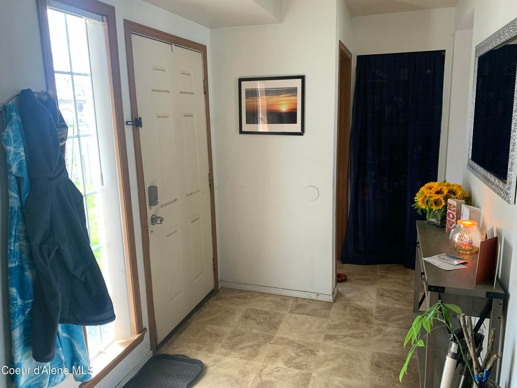 Photo of 103 E Borah AVE, Coeur dAlene, ID 83814 (MLS # 25-3281)