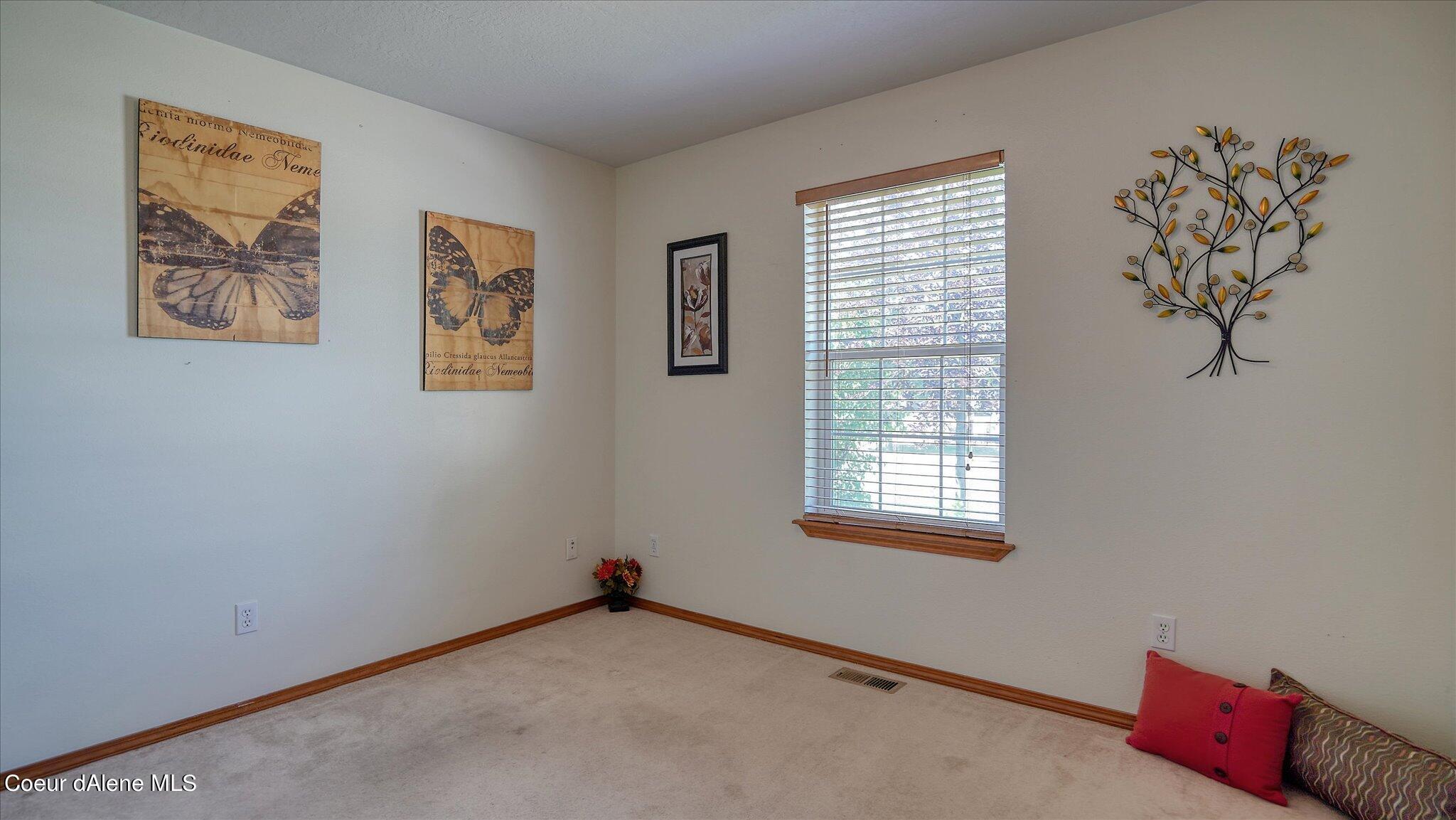 2416 N Mackenzie Dr, Post Falls, Texas image 5