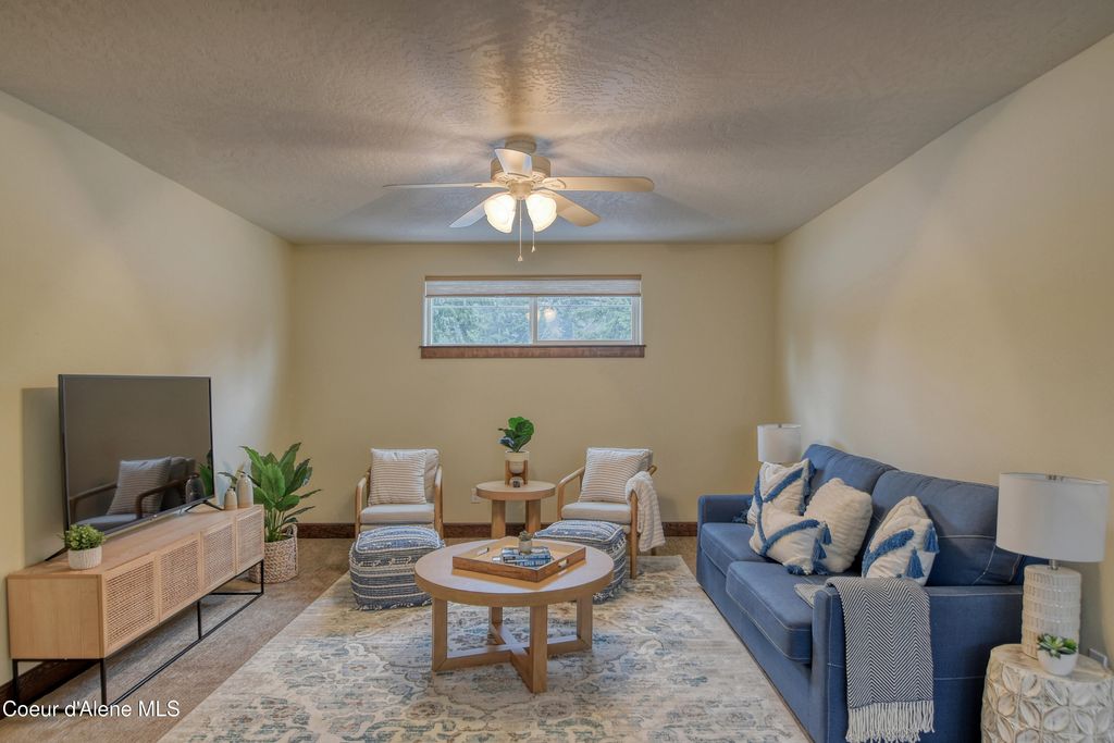 Photo of 506 18th St, Coeur dAlene, ID 83814 (MLS # 25-10042)