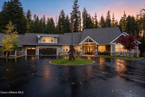 Photo of 399 Forest Knolls Drive Drive, Sandpoint, ID 83864 (MLS # 26-10612)