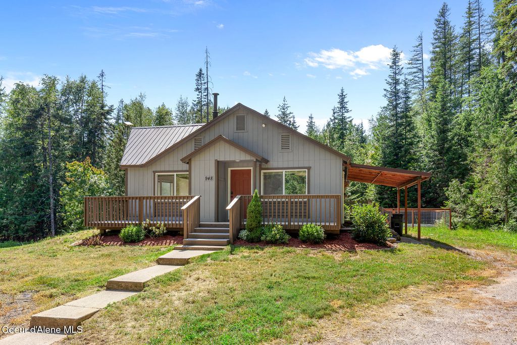 Photo of 948 Wrenco Rd, Sandpoint, ID 83864 (MLS # 26-7083)
