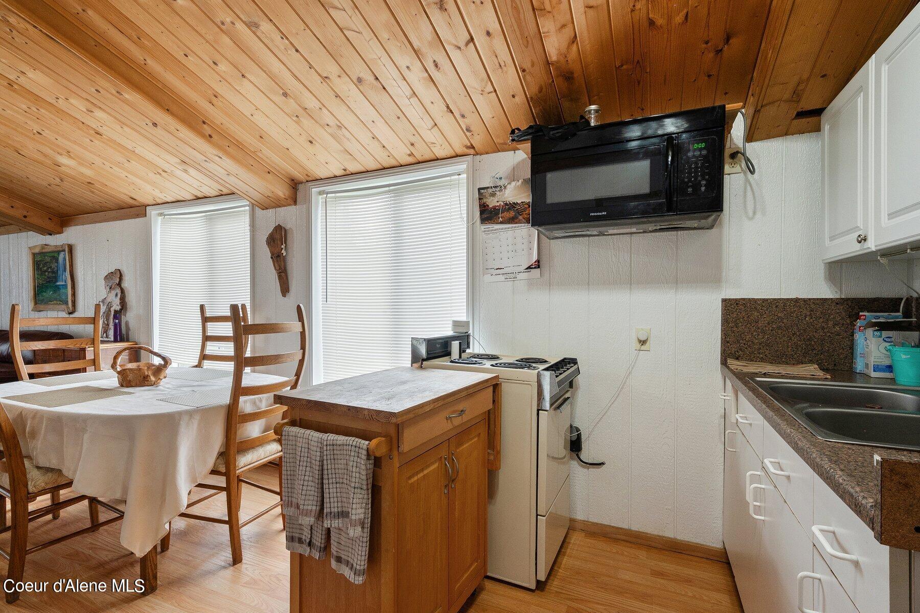 6220 Prichard Creek #D8, Murray, Idaho image 22