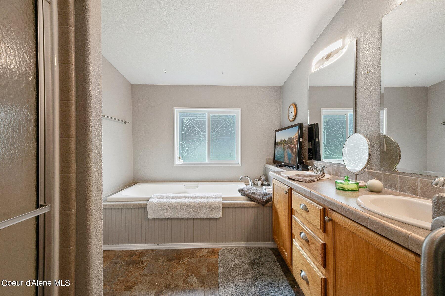 6220 Prichard Creek #D8, Murray, Idaho image 14