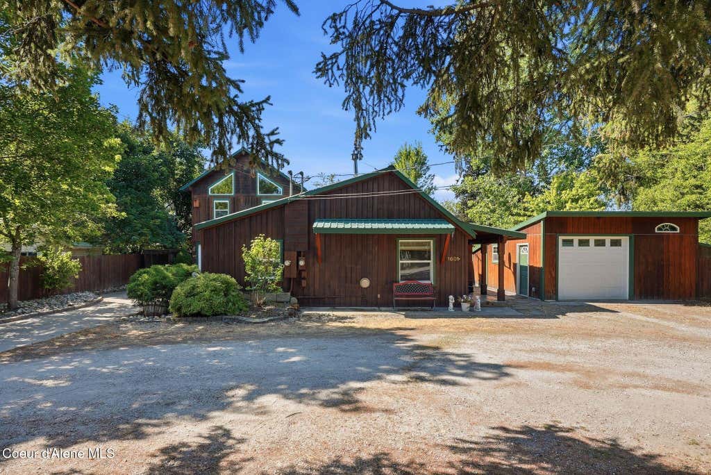 Photo of 1601 Main Street Street, Sandpoint, ID 83864 (MLS # 26-7866)