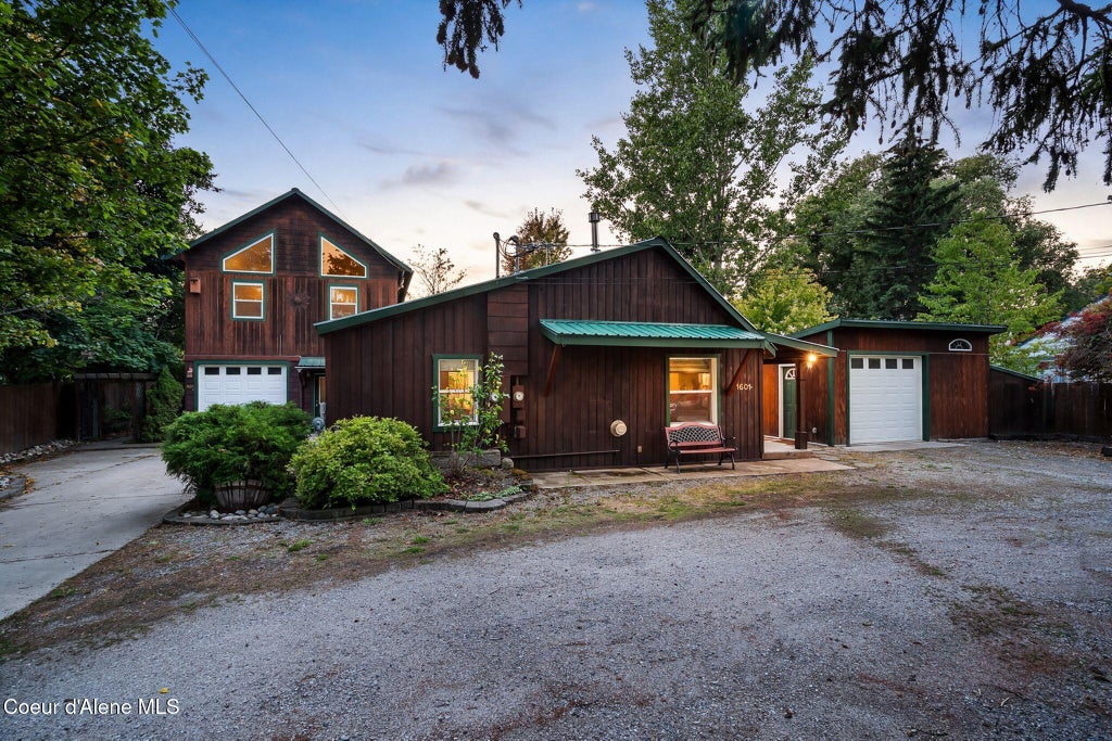 Photo of 1601 Main Street Street, Sandpoint, ID 83864 (MLS # 26-7866)