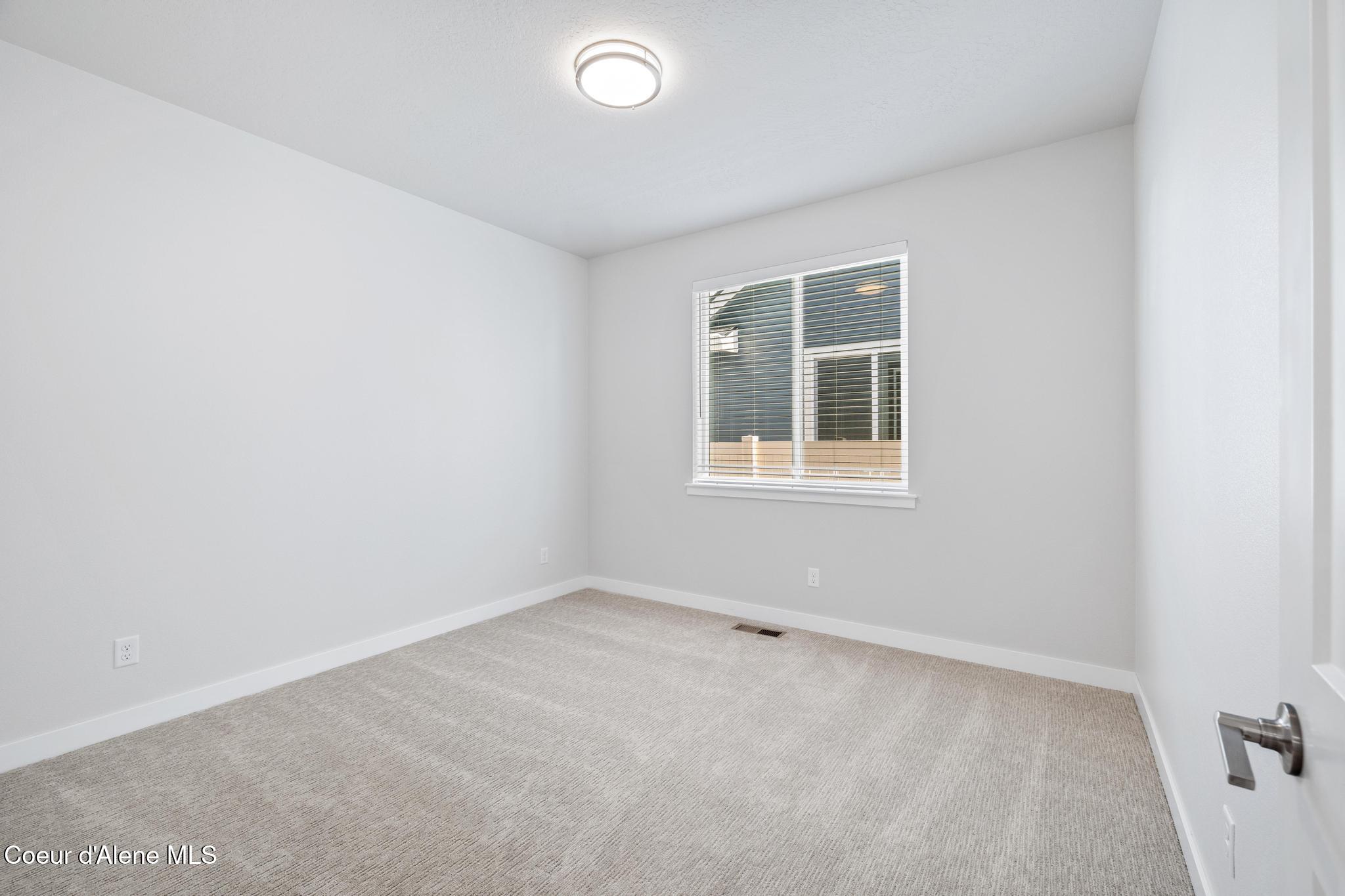 4457 E Corsac Fox Ave, Post Falls, Pennsylvania image 32