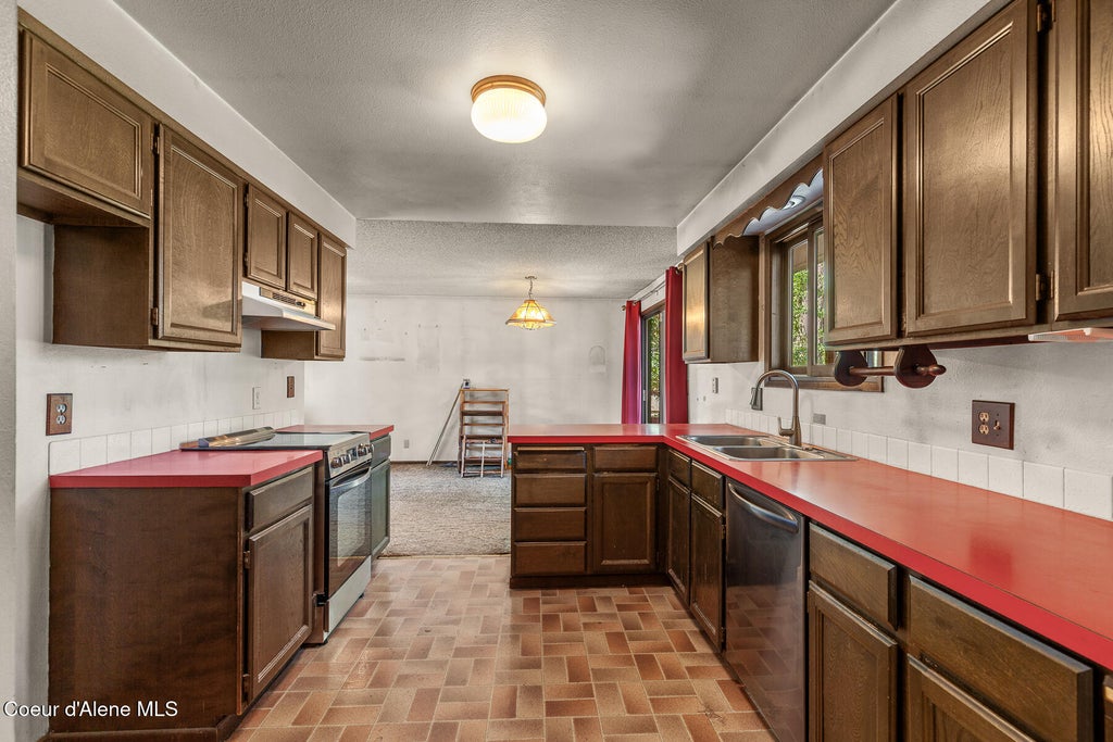 Photo of 11958 Emerald DR, Hayden, ID 83835 (MLS # 26-9365)