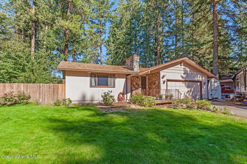 Photo of 11958 Emerald DR, Hayden, ID 83835 (MLS # 26-9365)