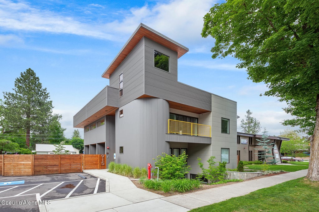 Photo of 915 Sherman Ave #C, Coeur dAlene, ID 83814 (MLS # 26-6246)
