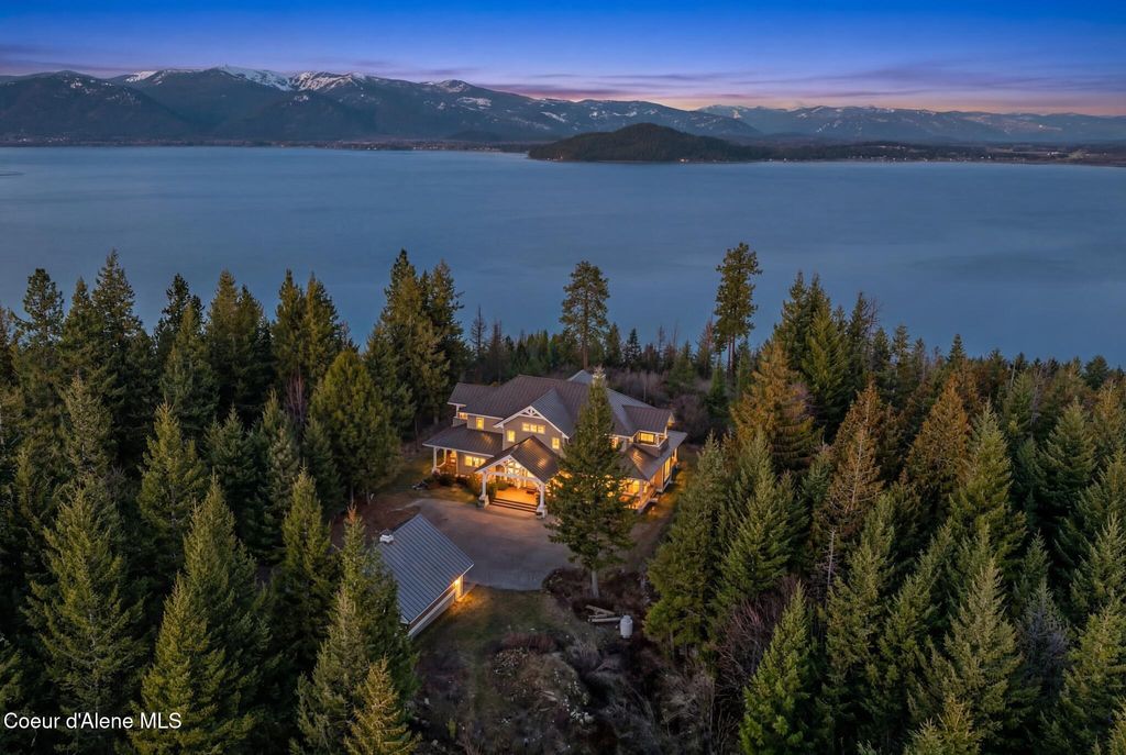 Photo of 1175 Eureka RD, Sagle, ID 83860 (MLS # 26-4400)