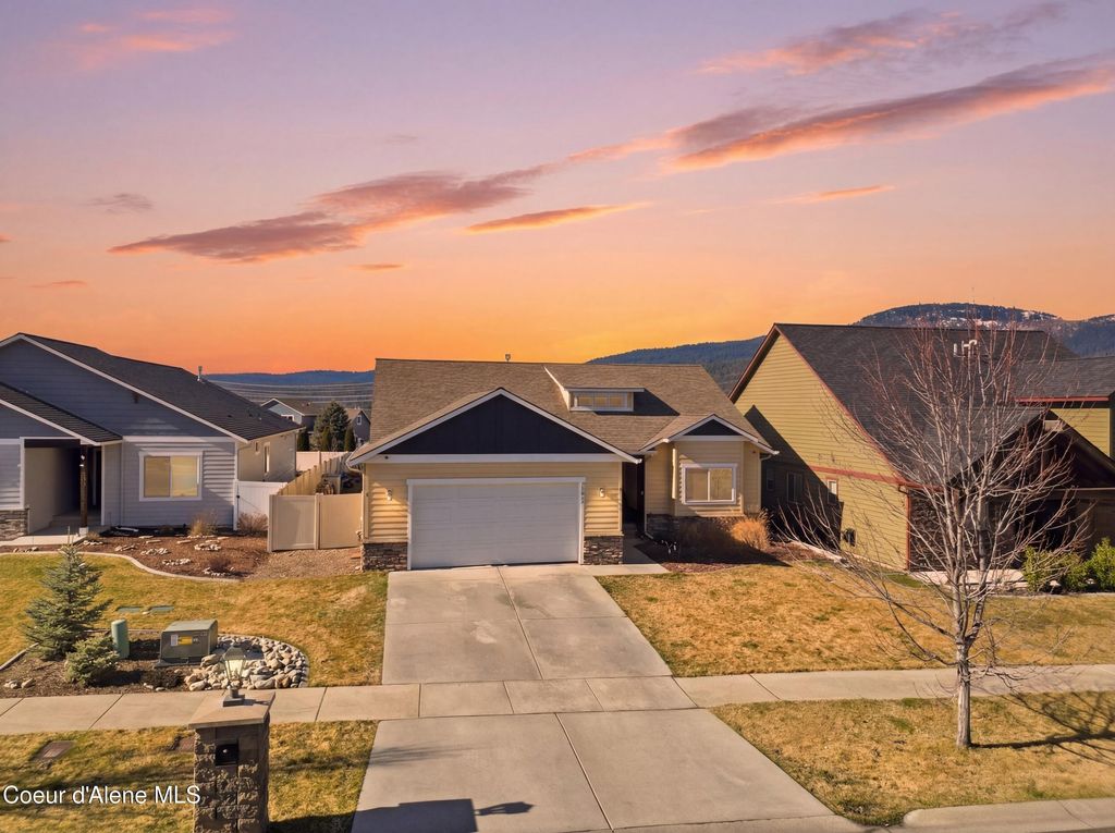 Photo of 13421 Shimmering Ct, Rathdrum, ID 83858 (MLS # 26-1954)