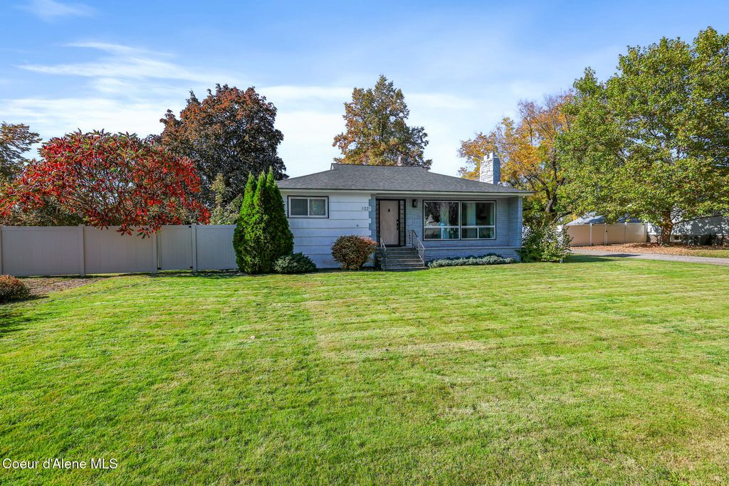 Photo of 1221 Mamer Rd, Spokane Valley, WA 99216 (MLS # 25-10504)